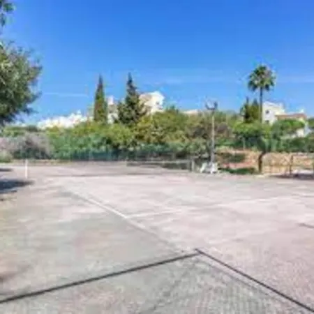 Jardins Sta Eulalia, L12 Oura *