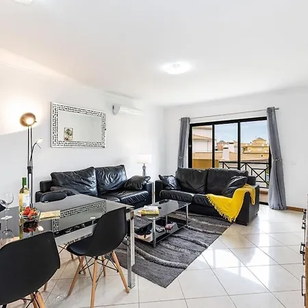 Jardins Sta Eulalia, L12 Oura Appartement